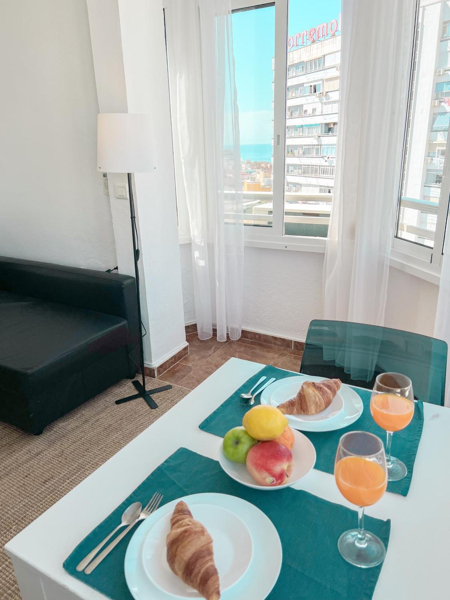 Cozy & Bright Flat Torremolinos Centre Apartment Ngoại thất bức ảnh